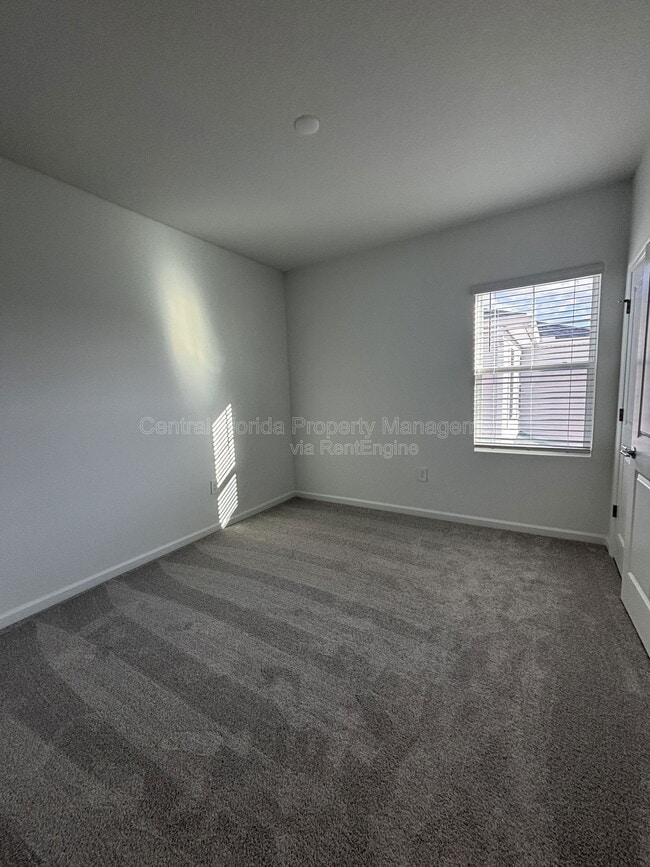 Building Photo - 7429 Ivy Tendril Ave