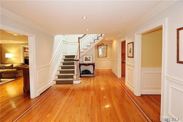 Building Photo - 29 Wren Dr