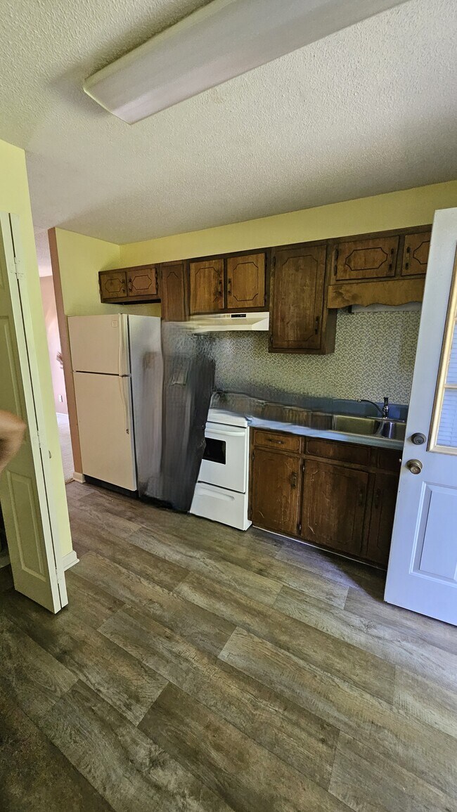 Foto del edificio - 4463 Ellis Cir NW