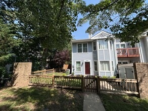 Building Photo - 6001 Rabbit Hill Ct