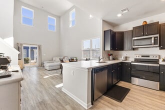 Building Photo - 7695 Knightbell Cir