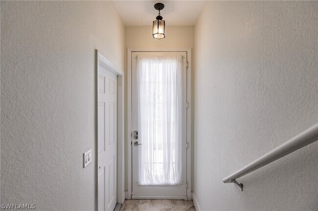 Foto del edificio - 16572 San Edmundo Rd
