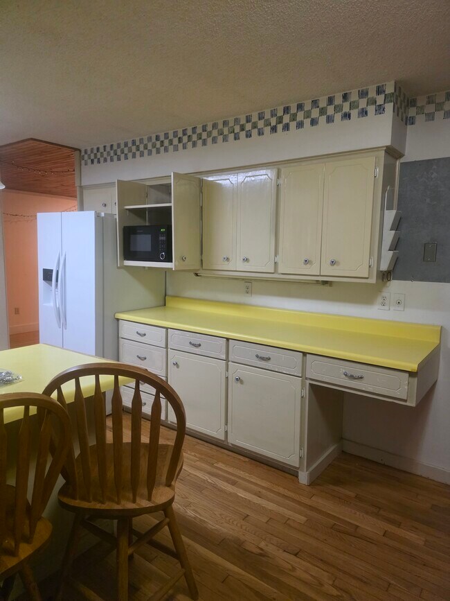 Cocina del otro lado - 181 Eastwood Bnd