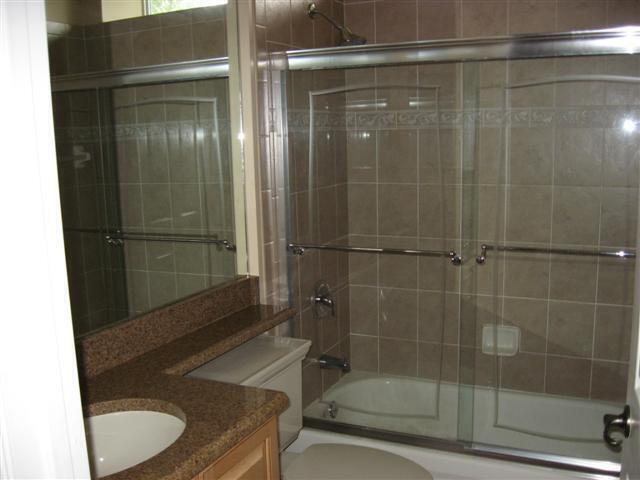 Building Photo - 487 NE Canoe Park Cir