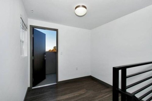 Foto del edificio - 8748 Reading Ave