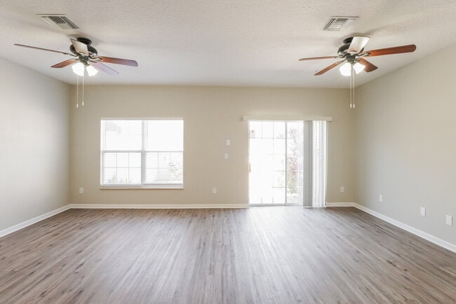 Building Photo - 8749 Silk Bay Pl