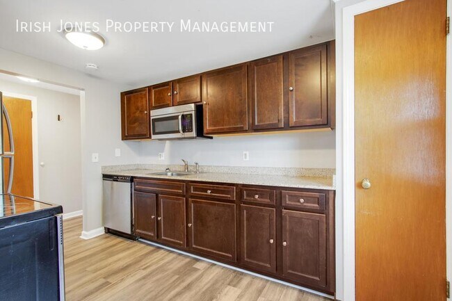 Foto del edificio - 880 Millersport Hwy