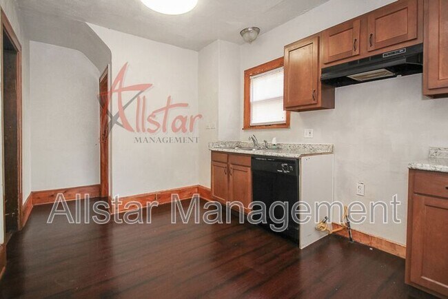 Building Photo - 971 Rushleigh