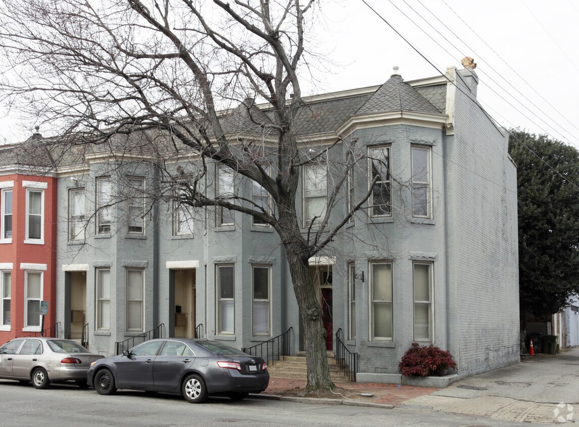Primary Photo - 4-8 N 1st St