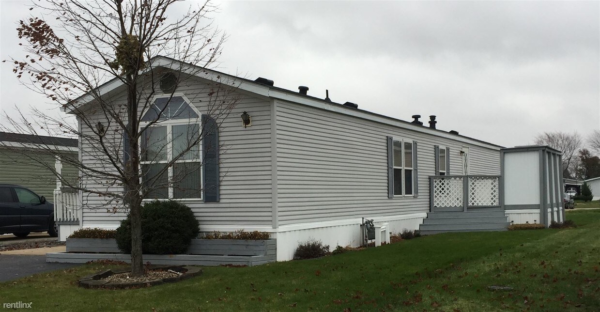 Primary Photo - 87 Saint Michaels Dr