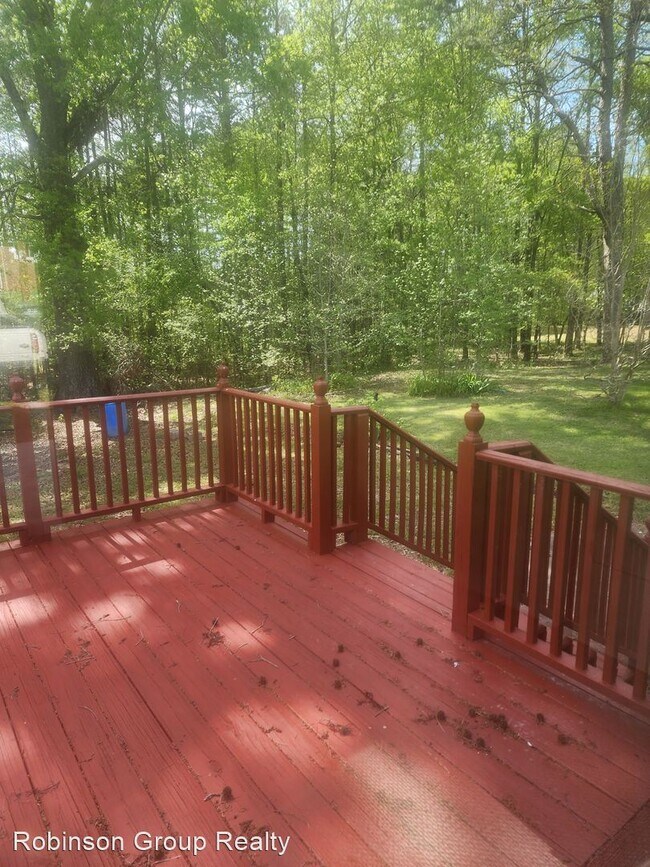 Foto del edificio - 3 br, 1.5 bath House - 108 Jenkins St