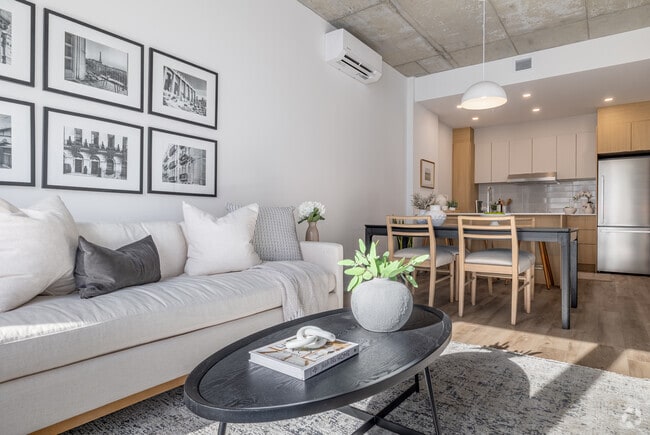 1BR, 1BA - 581SF - Living Room - Univert LaSalle Condos Locatifs