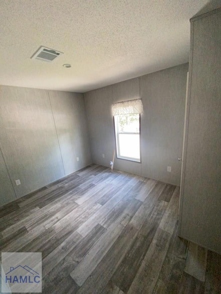 Building Photo - 6320 U S 84 Unit