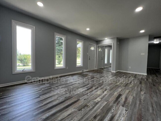 Building Photo - 1815 W 93rd Ave