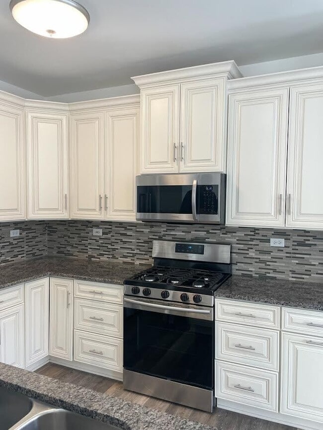 Building Photo - 9229 Arquilla Dr