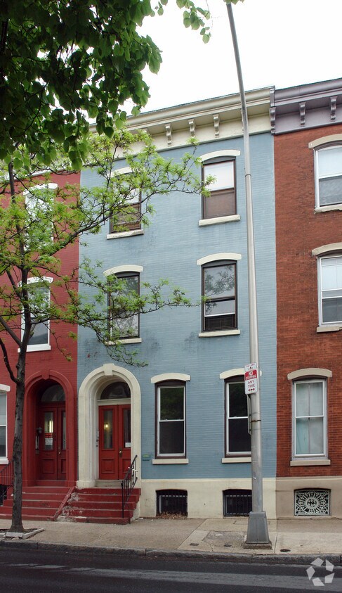 Primary Photo - 143 N 21st St
