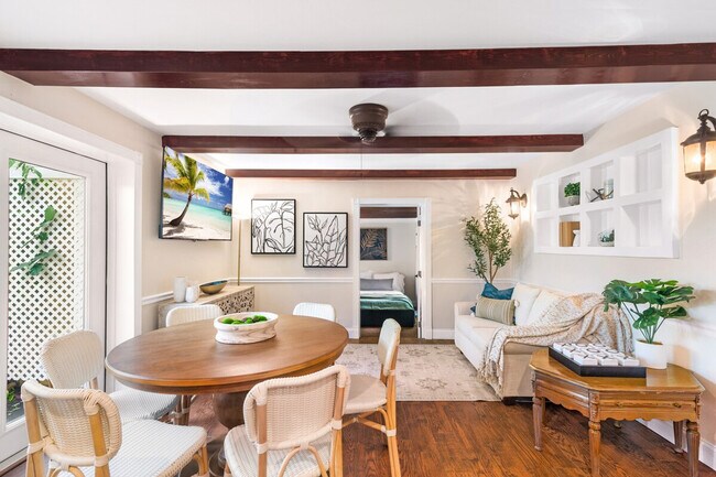 Foto del edificio - 303 Lang Rd