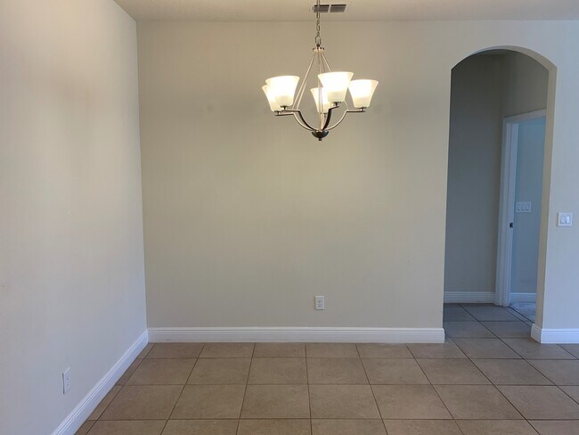 Foto del edificio - 14656 Trapper Rd