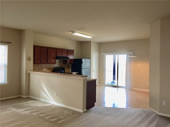 Building Photo - 13417 Cantarra Dr