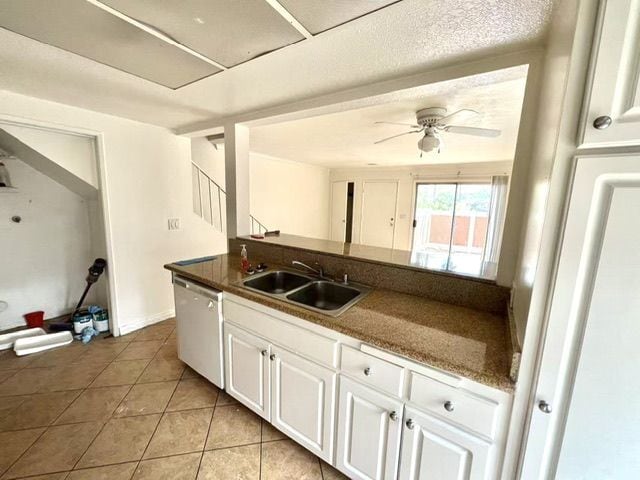 Building Photo - 1460 Kendall Dr
