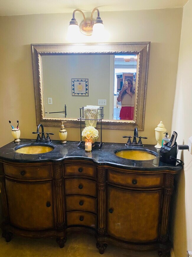 Building Photo - 3590 S Ocean Blvd