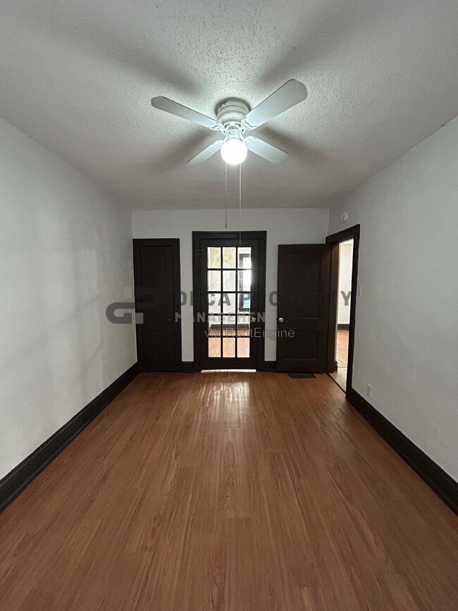 Foto del edificio - 4231 Ellenwood Ave