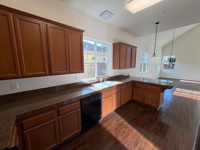 Foto del edificio - 1609 Barolo Pl