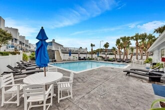 Building Photo - 3506 Cove View Blvd