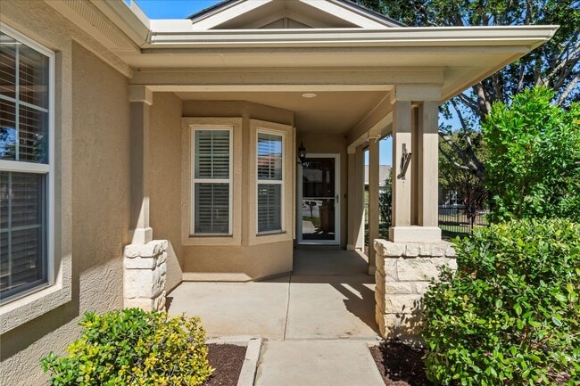 Building Photo - 325 Barrington Farm Ct