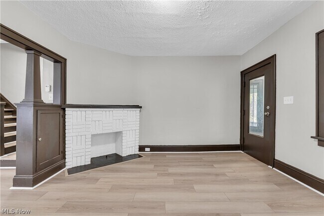 Foto del edificio - 1144 E 145th St