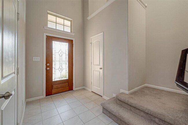 Building Photo - 2818 Meandering Elm Trail