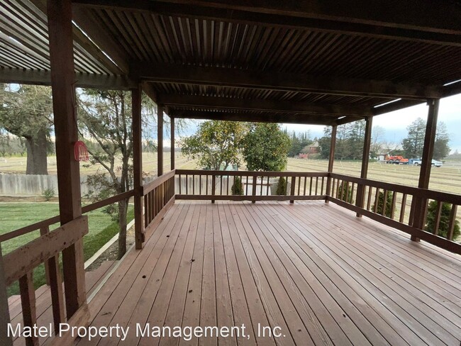 Building Photo - 3 br, 2 bath House - 4126 S. GRATTON RD