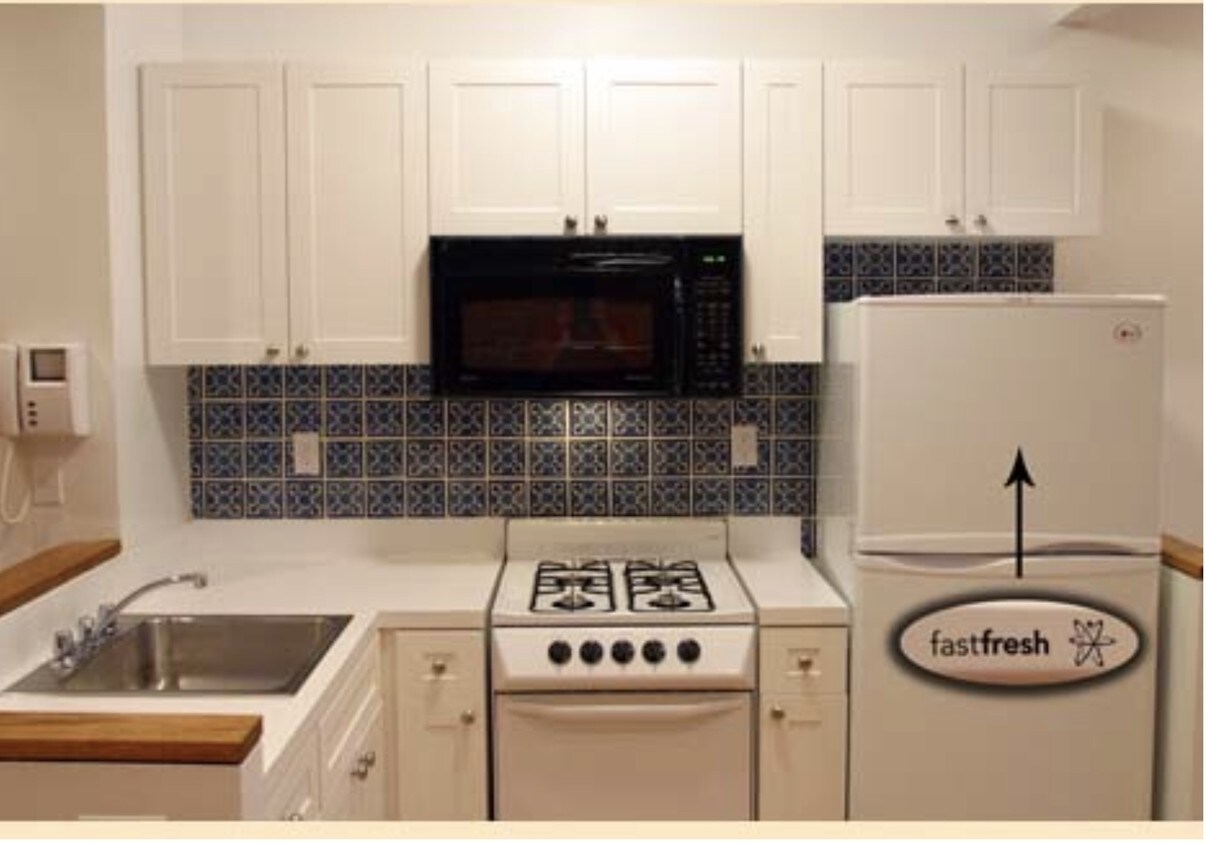 Primary Photo - 230 E 96th St