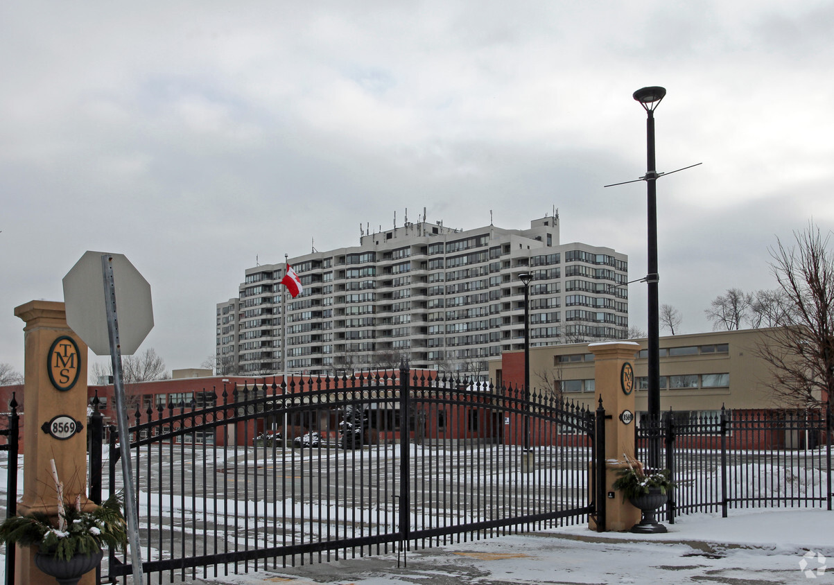 Building Photo - Bayview Place