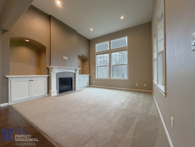 Foto del edificio - 16629 NW Rossetta St