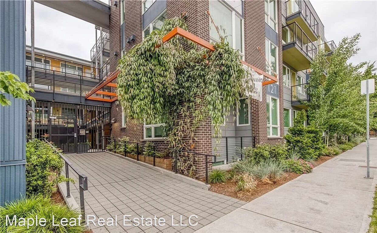 Primary Photo - 1 br, 1 bath House - 121 12th Ave E Unit 100