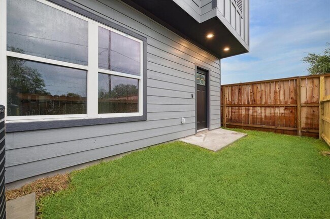 Foto del edificio - 976 Marjorie St