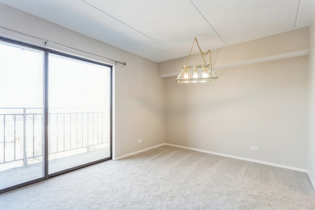Building Photo - 6340 Americana Dr
