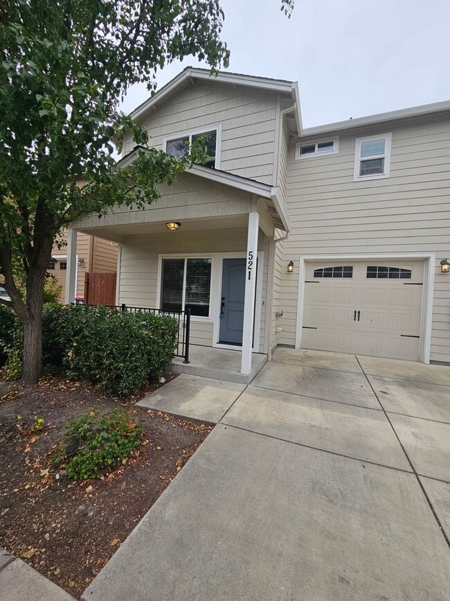 Building Photo - 517-521 Gray Ct