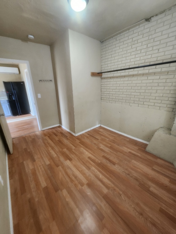 Foto del edificio - 57 N Center St