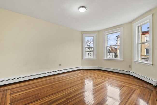 Building Photo - 103 Brunswick St