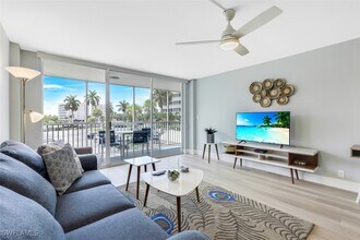 Building Photo - 5 Bluebill Ave