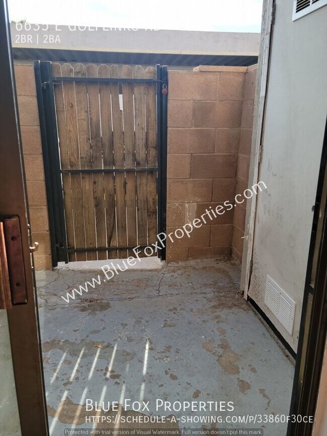 Building Photo - 2 Bedroom, 2 Bathroom home