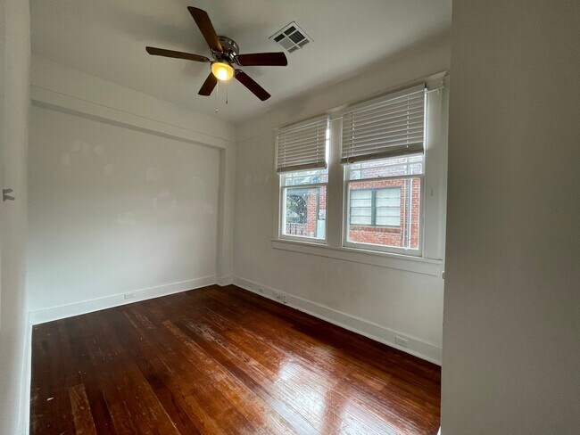 Foto del edificio - 1613-1615 Burdette Street