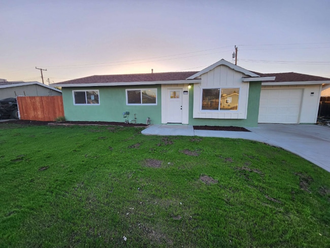 Building Photo - 1327 Berkeley Dr