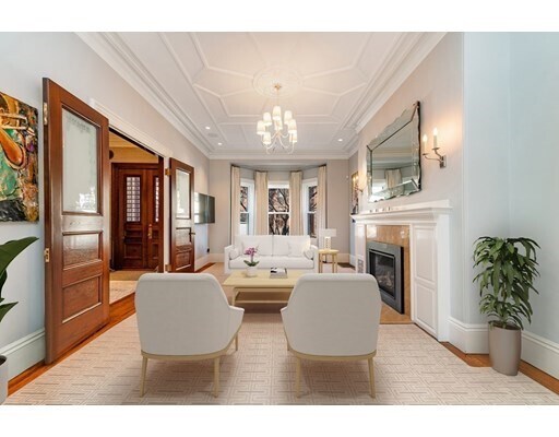 Building Photo - 339 Marlborough St