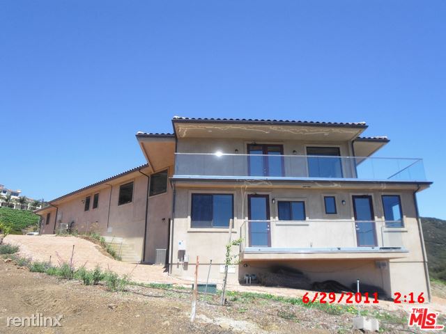 Primary Photo - 2513 Latigo Canyon Rd