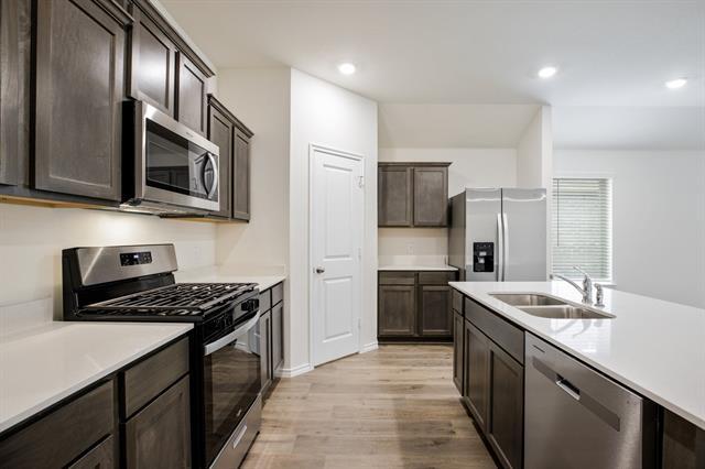 Foto del edificio - 4001 River Rock Ave