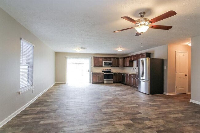 Building Photo - 13110 Rosemont Park Ln