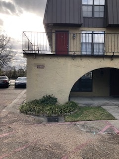 Unit View - 10300 W Winston Ave